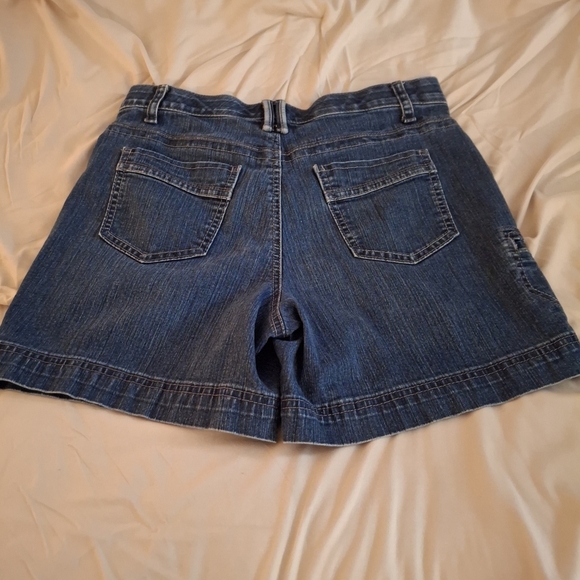 Gloria Vanderbilt Denim Blue Women's Cargo Shorts - Picture 6 of 7